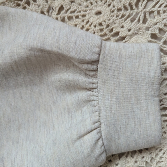 OLD NAVY Bounce Fleece Extra Soft Crop Sweatshirt Size L - Picture 9 of 9